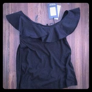 Dressy off-shoulder shirt